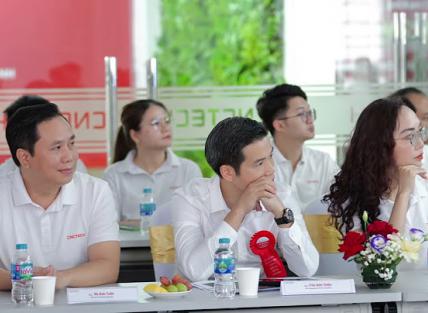  Lễ phát động thi đua phong trào yêu nước - Hội nhập quốc tế