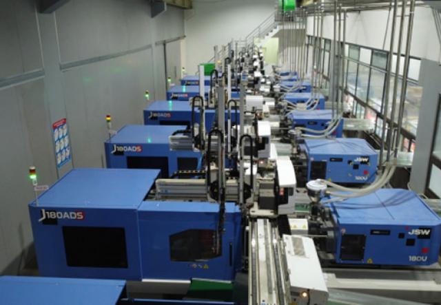 Plastic Injection Molding, Manufacturing Technology and Application